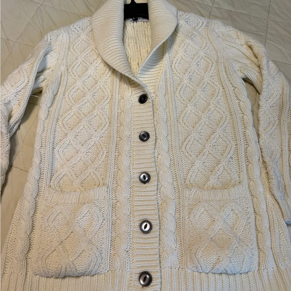 Vintage Macy's Ivory Cable Knit Cardigan Sweater grandma core - Picture 8 of 9
